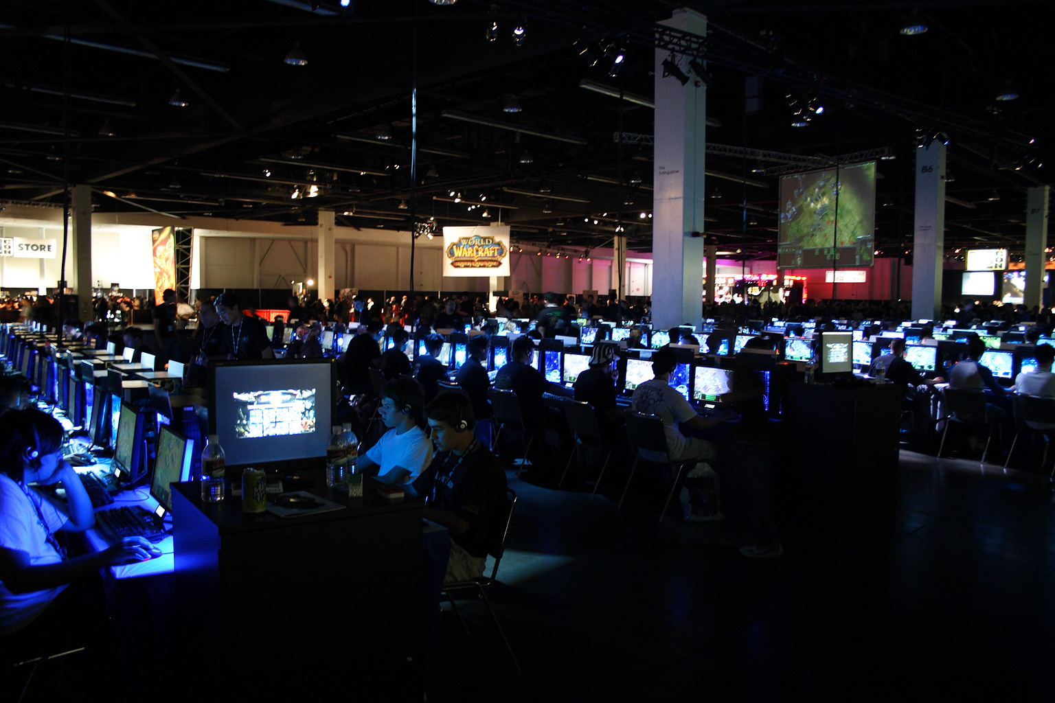 Playing StarCraft 2